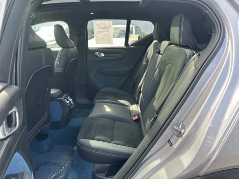 Certified 2023 Volvo XC40 Recharge Plus image 21