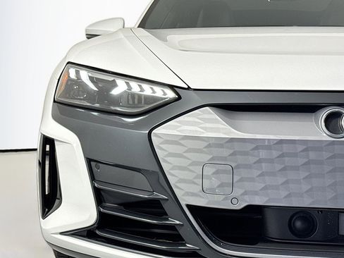 Used 2022 Audi e-tron GT Premium Plus image 14