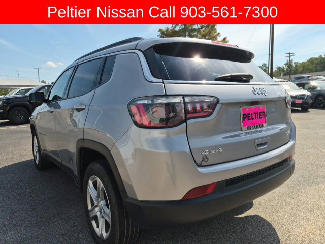 Used 2024 Jeep Compass Latitude AWD/4WD image 3