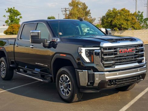 New 2025 GMC Sierra 2500 SLT w/ SLT Premium Package image 6