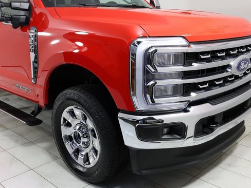 Used 2025 Ford F350 Lariat w/ Chrome Package image 37