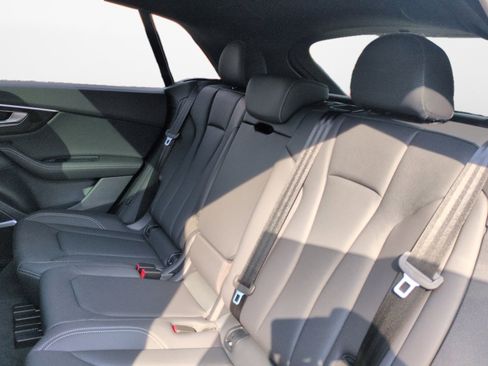 Used 2026 Audi Q8 Premium Plus image 12