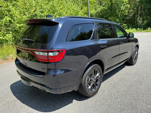 Used 2025 Dodge Durango GT w/ Blacktop Package AWD/4WD image 6