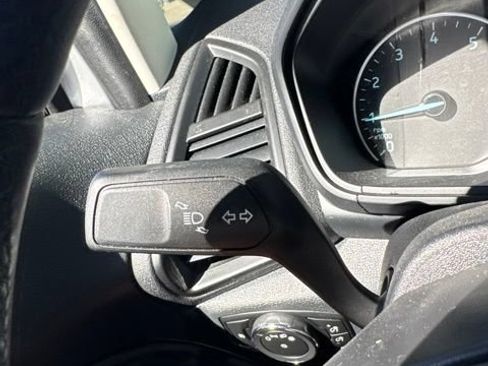 Used 2018 Ford EcoSport SE w/ SE Convenience Package FWD image 33
