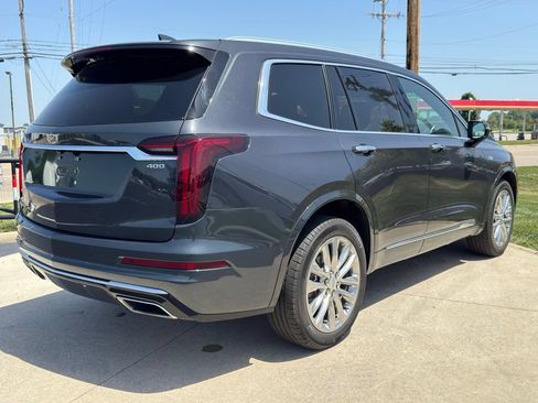 Used 2023 Cadillac XT6 Premium Luxury w/ Technology Package AWD/4WD image 7
