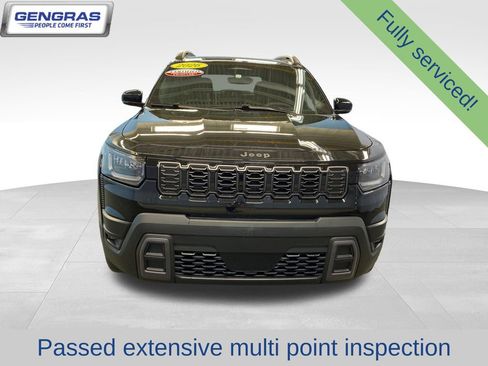 Used 2026 Jeep Cherokee Limited AWD/4WD image 3