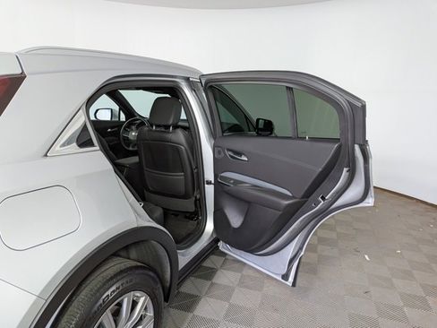 Certified 2022 Cadillac XT4 Premium Luxury w/ Enhanced Visibility Package image 38