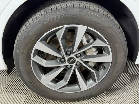 Used 2023 Audi Q5 2.0T Premium w/ Convenience Package AWD/4WD image 13