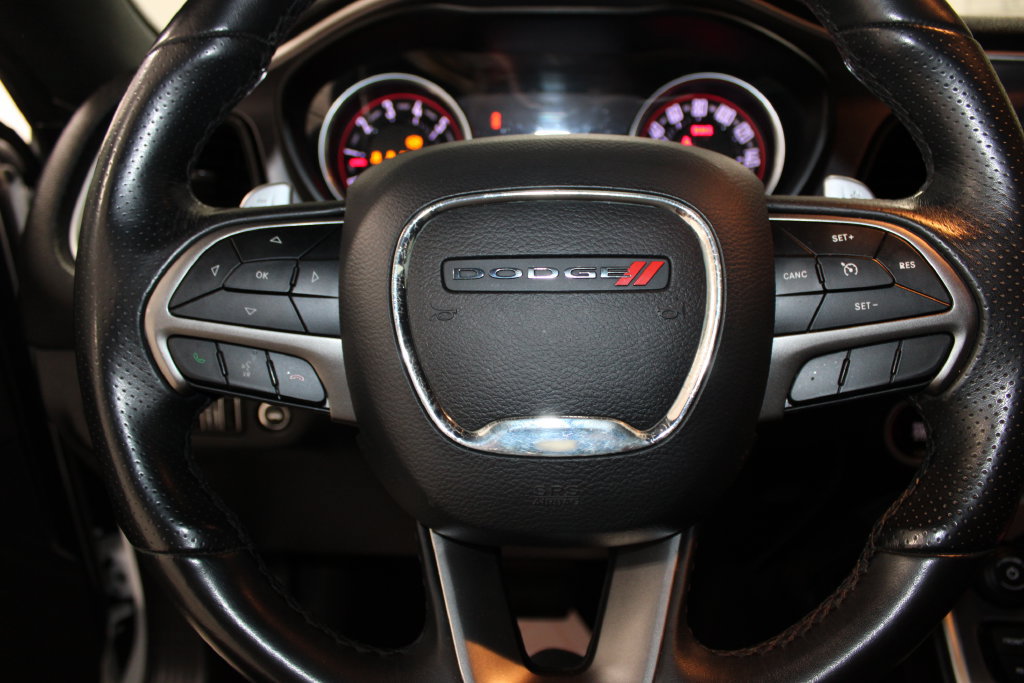 Used 2019 Dodge Challenger R/T RWD image 25