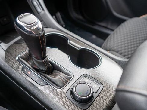 Used 2019 GMC Acadia SLE w/ Driver Alert Package I image 32