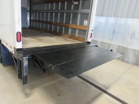 Used 2022 Ford E-350 and Econoline 350 Super Duty w/ Power Windows & Locks Group RWD image 20