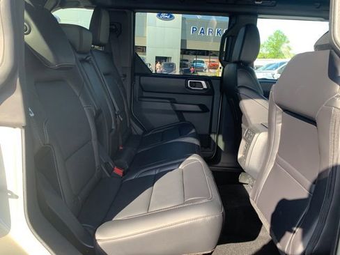 New 2026 Ford Bronco Outer Banks w/ Sasquatch Package AWD/4WD image 13