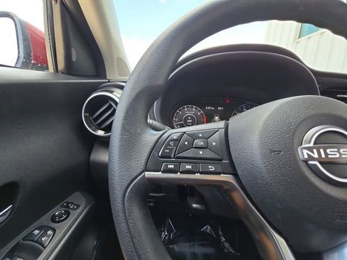 Used 2024 Nissan Kicks SV FWD image 11
