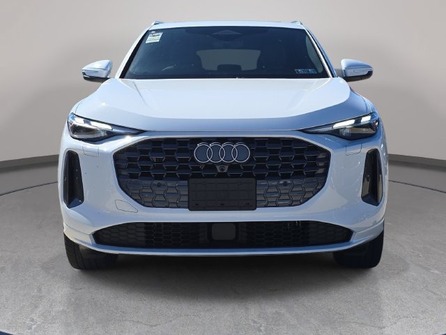 Used 2025 Audi Q5 Premium w/ Convenience Package AWD/4WD image 3