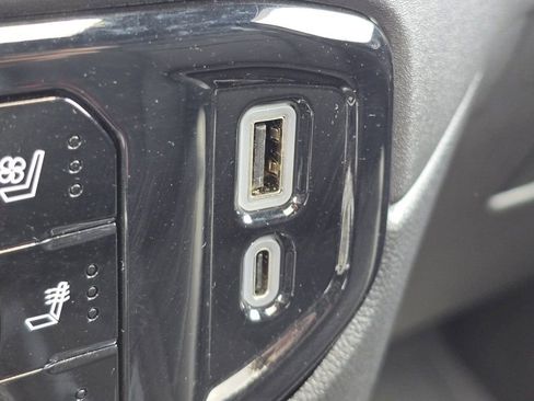 Used 2025 Chevrolet Silverado 1500 LTZ w/ LTZ Convenience Package II image 5