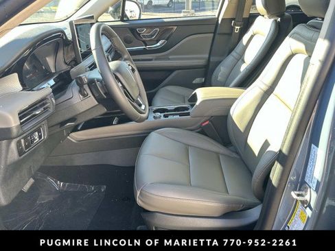 New 2026 Lincoln Corsair Premiere image 9