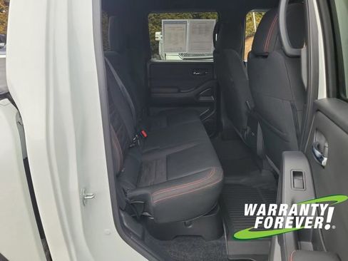 Used 2023 Nissan Frontier PRO-4X w/ Technology Package image 16