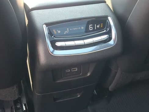 Certified 2024 Cadillac XT6 Sport w/ LPO, Floor Liner Package AWD/4WD image 12