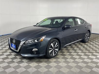 Used 2019 Nissan Altima 2.5 SV