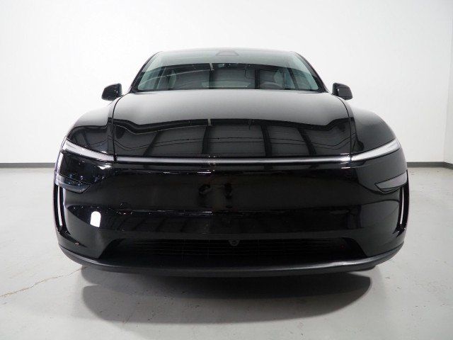 Used 2026 Tesla Model Y Long Range RWD image 55
