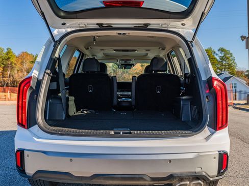 Used 2023 Kia Telluride S w/ S Sunroof Package image 16