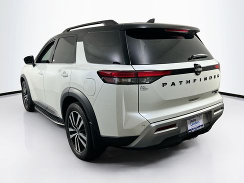 Used 2023 Nissan Pathfinder Platinum AWD/4WD image 7