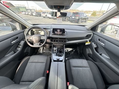 Used 2026 Nissan Rogue SV w/ Cold Weather Package AWD/4WD image 20