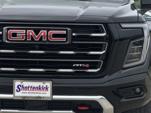 Used 2026 GMC Yukon AT4 Ultimate AWD/4WD image 8