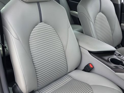 Used 2023 Toyota Camry SE w/ Audio Upgrade Package FWD image 16