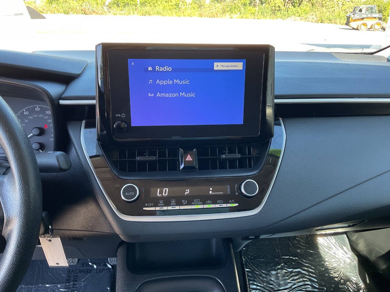 Used 2025 Toyota Corolla LE FWD image 24