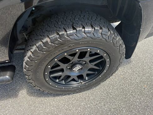 Used 2018 Toyota 4Runner SR5 Premium AWD/4WD image 21