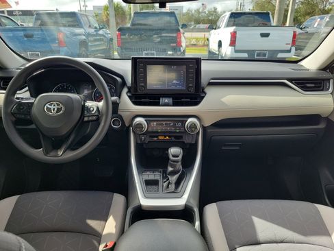 Used 2019 Toyota RAV4 XLE image 16