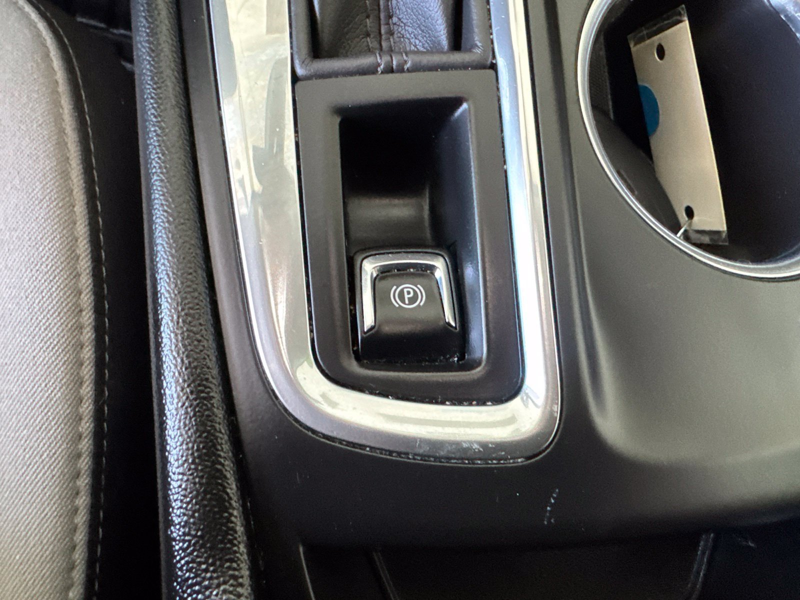 Used 2019 Chevrolet Equinox LS w/ LS Convenience Package FWD image 28