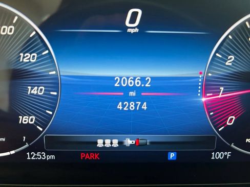 Used 2025 Mercedes-Benz CLA 250 image 42