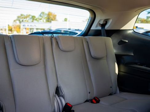 Certified 2025 Subaru Ascent Premium image 10