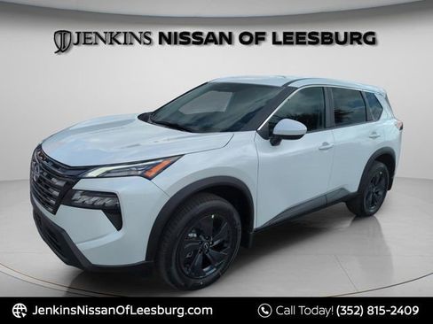 New 2026 Nissan Rogue SV image 14