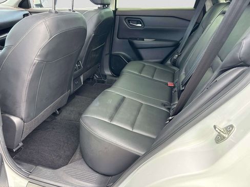 Certified 2023 Nissan Rogue SL image 9