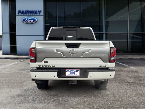 Used 2024 Nissan Titan Platinum Reserve w/ Moonroof Package image 5