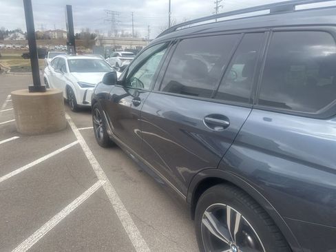 Used 2020 BMW X7 M50i image 18