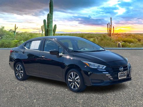 Used 2025 Nissan Versa SV image 7
