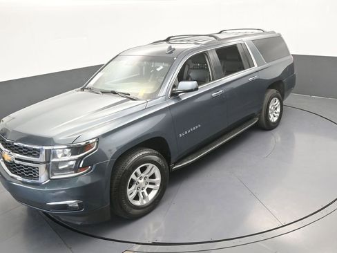 Used 2020 Chevrolet Suburban LT RWD image 59