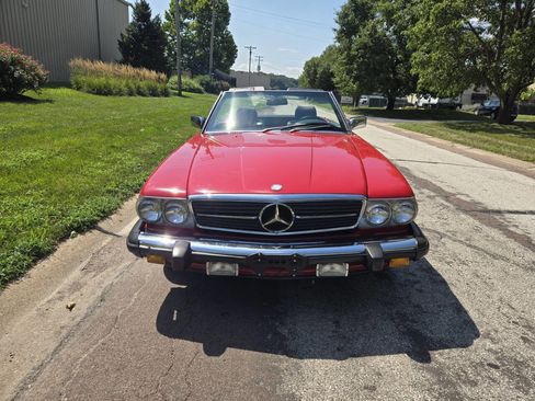 Used 1988 Mercedes-Benz 560 SL image 3