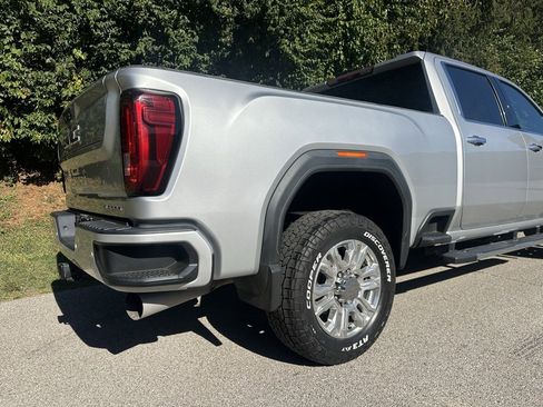 Used 2021 GMC Sierra 2500 Denali w/ Denali Ultimate Package image 8