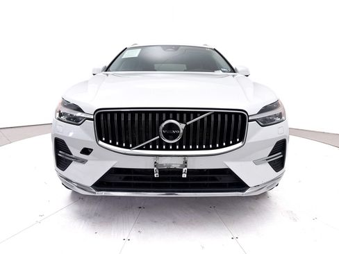 Used 2023 Volvo XC60 B5 Plus w/ Protection Package Premier FWD image 13