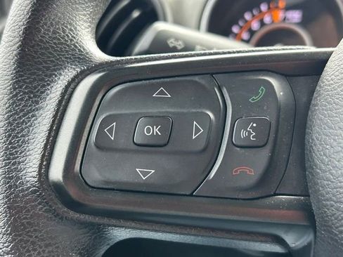 Used 2018 Jeep Wrangler Unlimited Sport AWD/4WD image 17