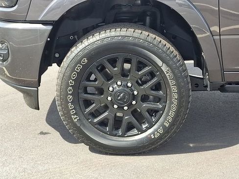 Used 2025 RAM 3500 Limited AWD/4WD image 8