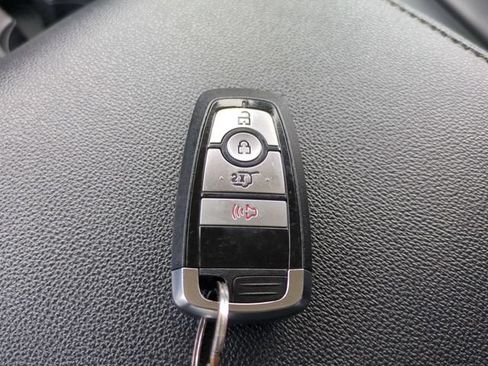 Used 2023 Ford Expedition XLT AWD/4WD image 36