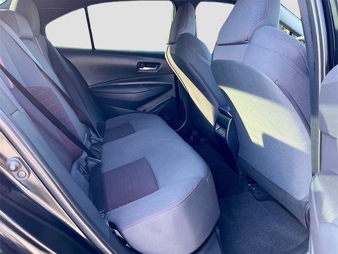 Used 2023 Toyota Corolla SE w/ SE Premium Package image 25