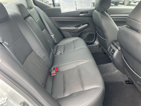 Used 2021 Nissan Altima 2.5 SL FWD image 14