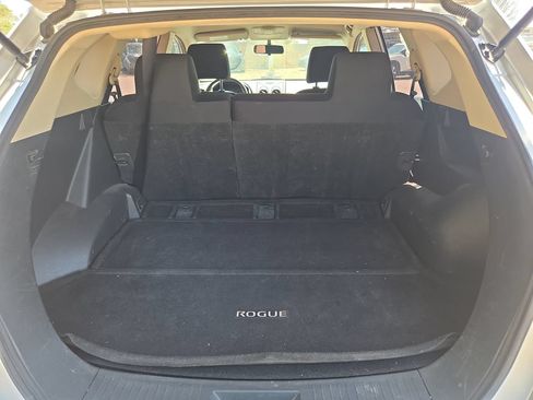 Used 2011 Nissan Rogue S FWD image 13